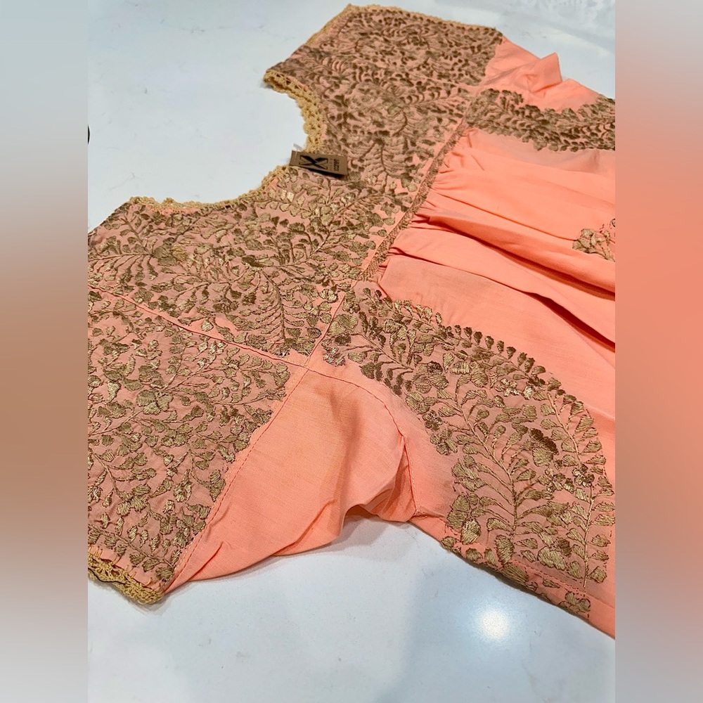 NWT Gold Embroidered Mexican Boutique Dress - Picture 2 of 7